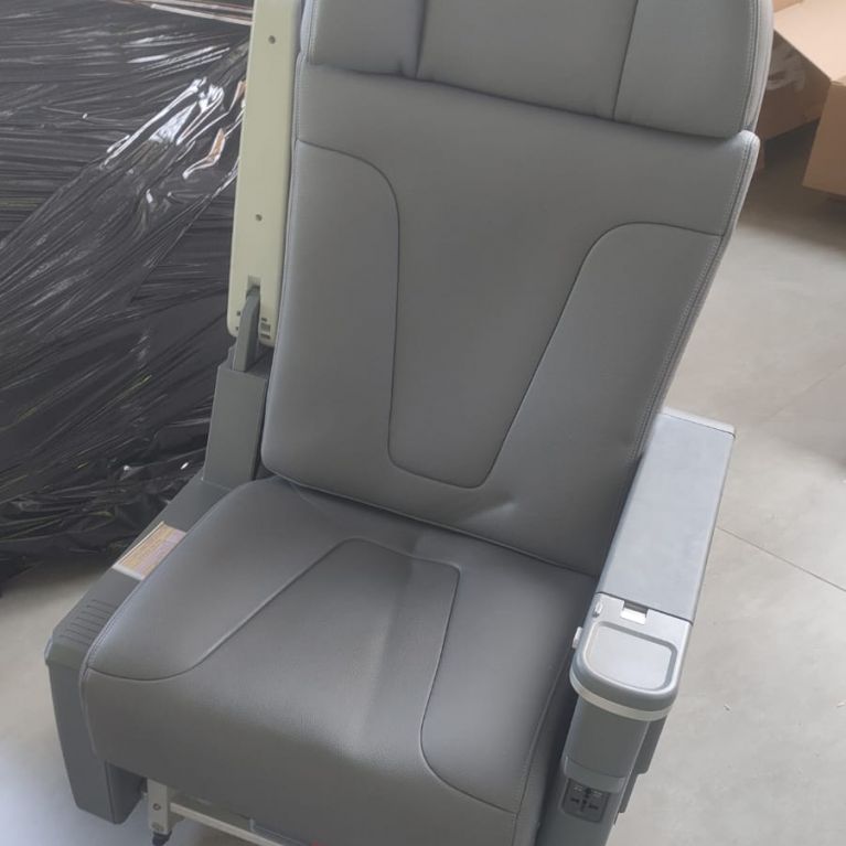 o230573_aircraft-seats_embraer-e-jet-family_embraer-aero-seating_101001-and-102001-main