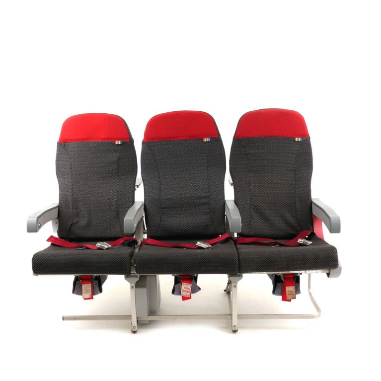 o180268_aircraft-seats_airbus-a320-family_avio-interiors_184u4-184w4-main